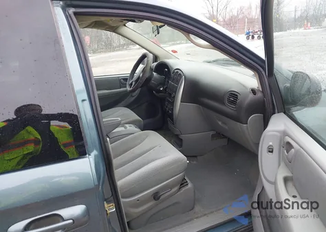 2005 Chrysler Town & Country Touring from USA, damaged, VIN 2C4GP54L45R600481